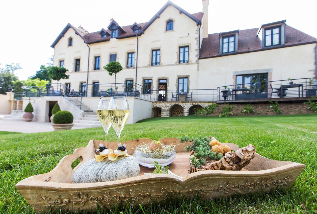 Domaine De Rymska & Spa - Relais & Chateaux Saint-Jean-de-Trézy Exterior foto
